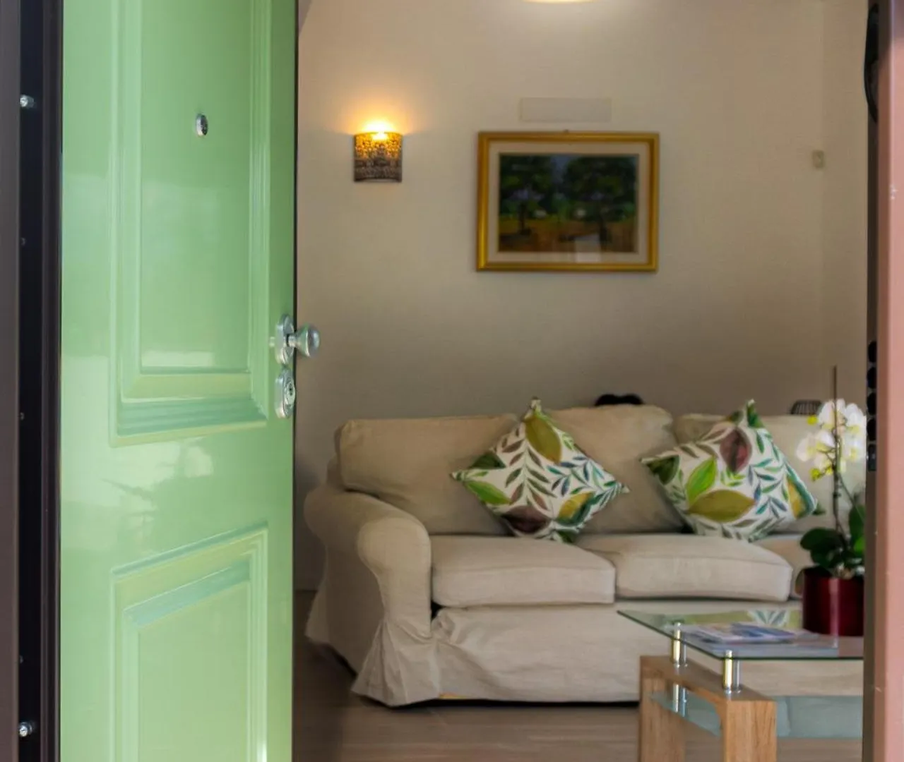 Green Woody Home Rome
